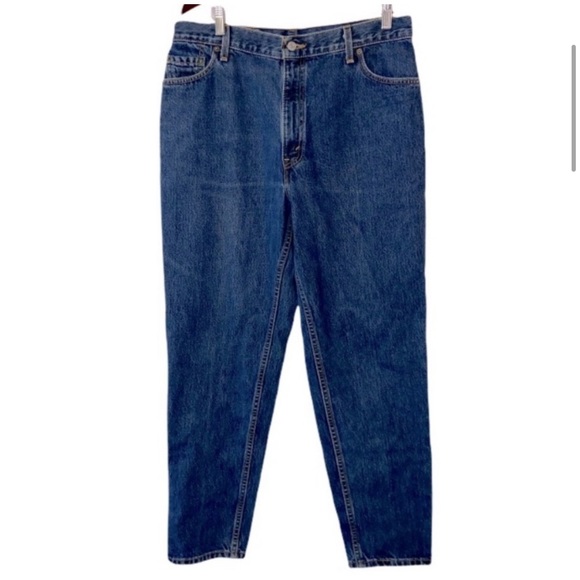 Vintage Classic 550 tapered Levi’s dark wash jeans - Picture 2 of 14